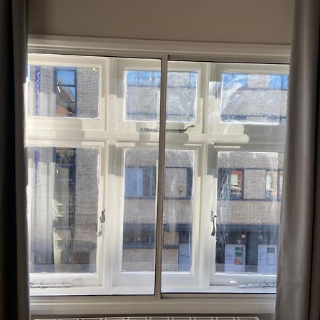 Period Apartment On South Bank Londen Buitenkant foto