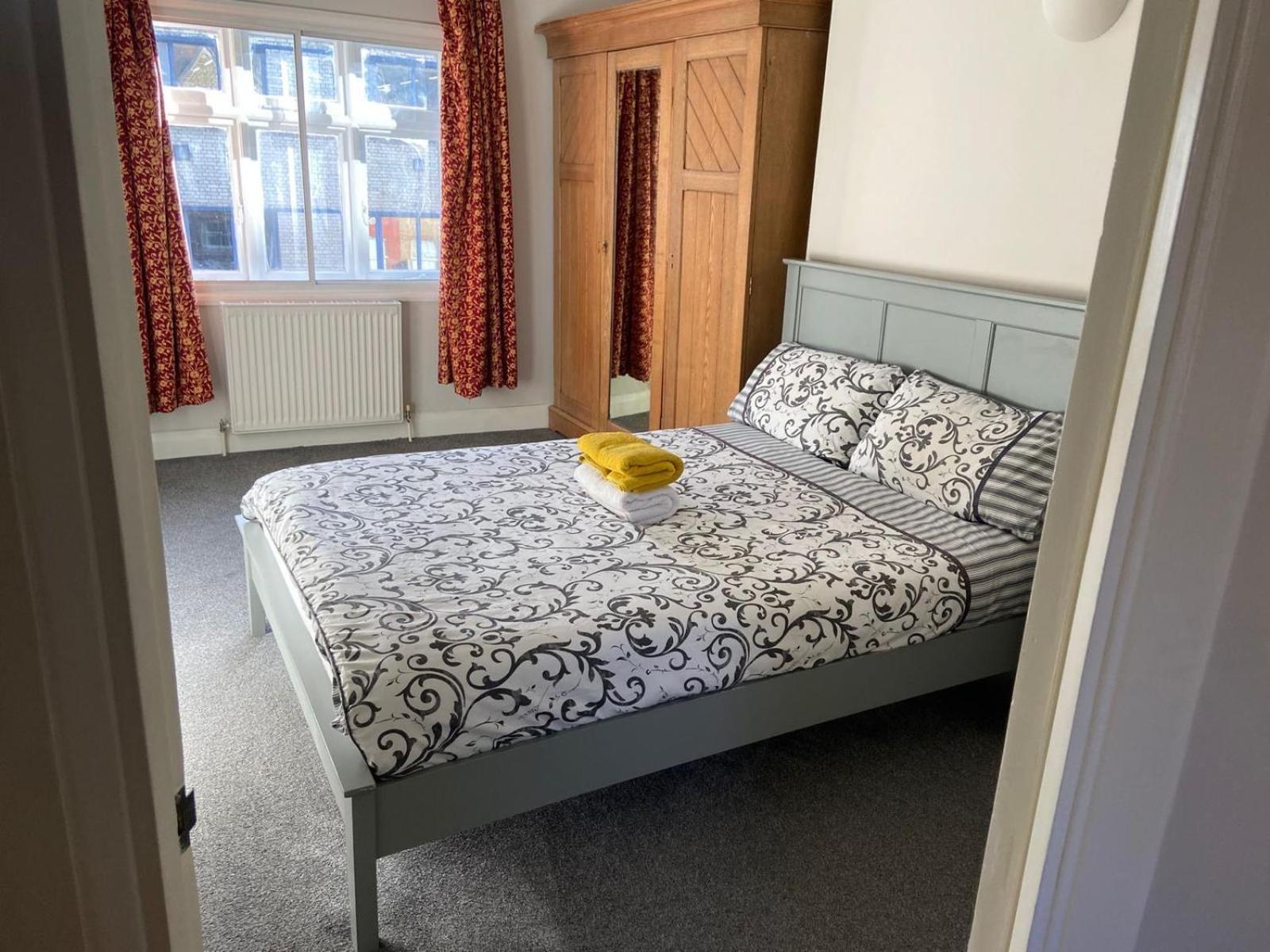 Period Apartment On South Bank Londen Buitenkant foto